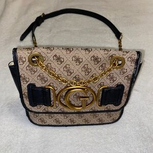 GUESS crossbody purse